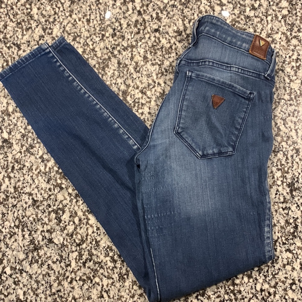 Guess power stretch skinny jeans size 26